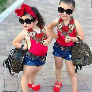 Meet your Posher, Adriana